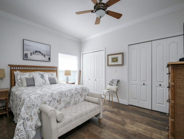 Bradenton Vacation Condo Two Bedroom Walk to Beach